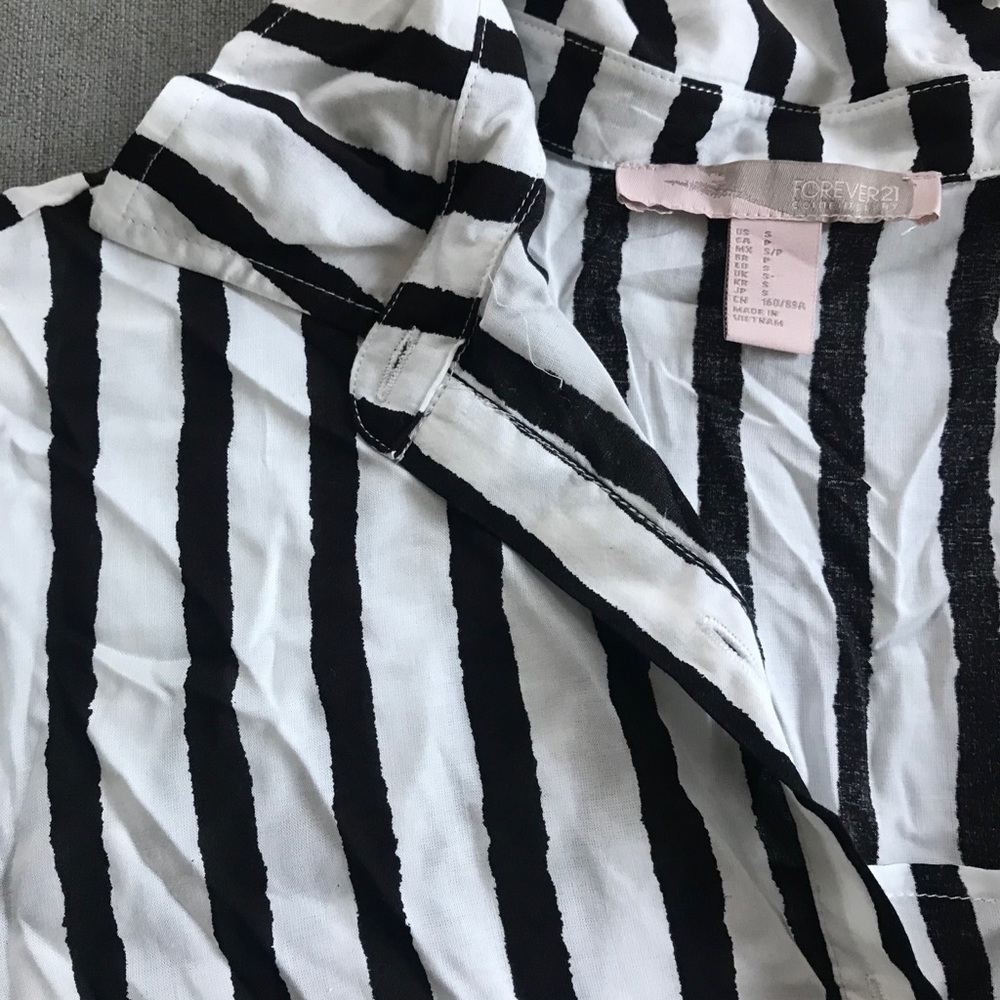 Forever 21 striped button up - Picture 2 of 3